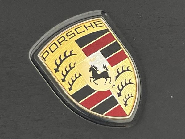 2013-Porsche-Cayenne-GTS-Auto image:11