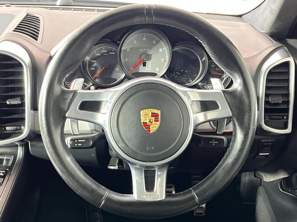 2013-Porsche-Cayenne-GTS-Auto image:12