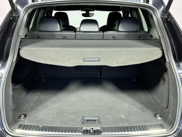 2013-Porsche-Cayenne-GTS-Auto image:14