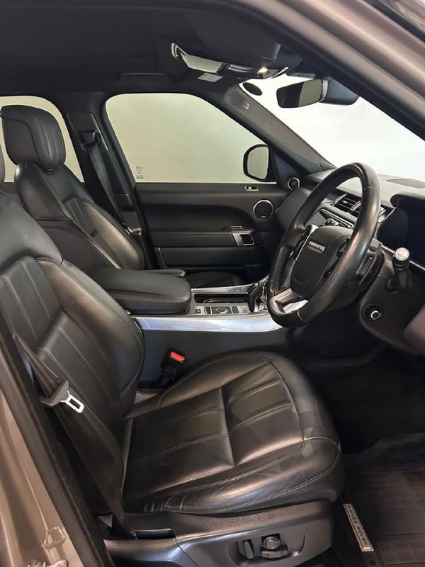 2021-Land-Rover-Range-Rover-Sport-30-D-HSE-190kW image:13