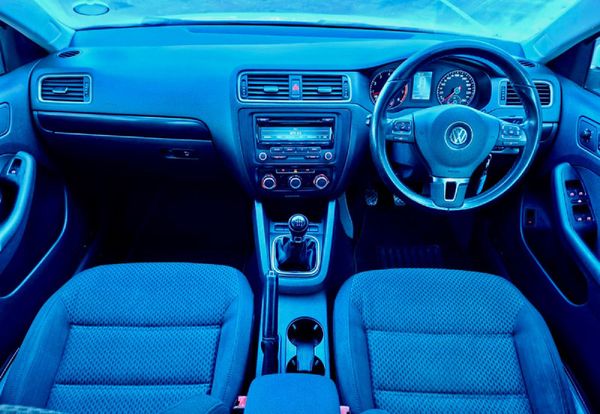 2012-Volkswagen-Jetta-VI-14-TSI-Comfortline image:22
