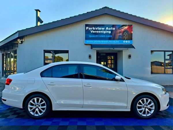 2012-Volkswagen-Jetta-VI-14-TSI-Comfortline image:25