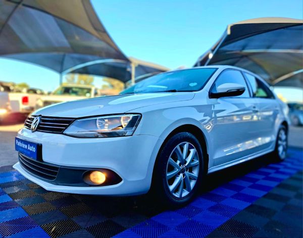 2012-Volkswagen-Jetta-VI-14-TSI-Comfortline image:27