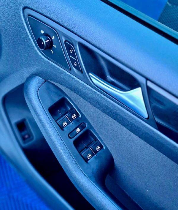 2012-Volkswagen-Jetta-VI-14-TSI-Comfortline image:7