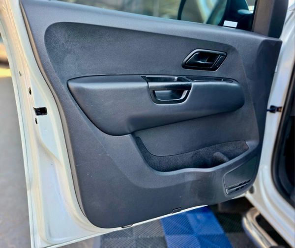2012-Volkswagen-Amarok-20-BiTDI-Trendline-132kW-Single-Cab image:14