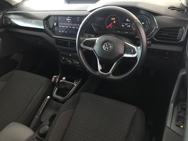 2020-Volkswagen-T-Cross-10-TSI-Comfortline-Auto image:9