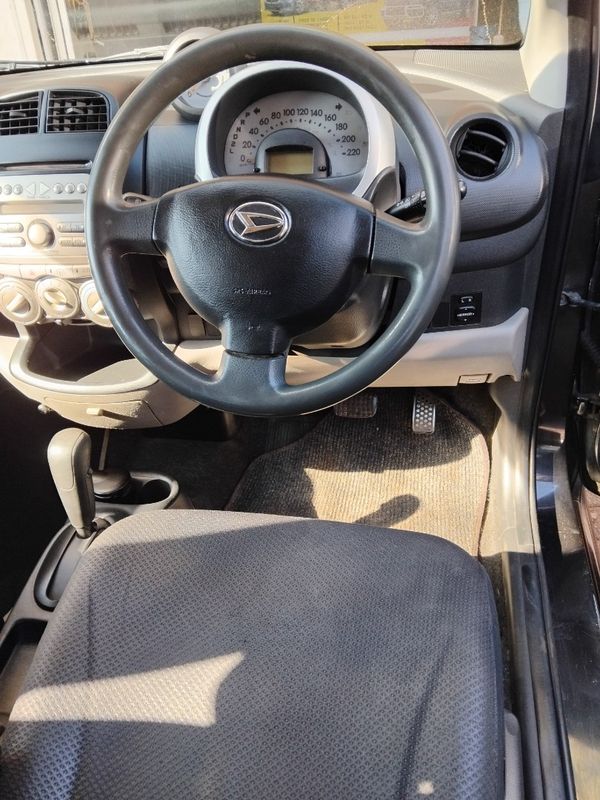 2007-Daihatsu-Sirion-13i-Sport-Auto image:4