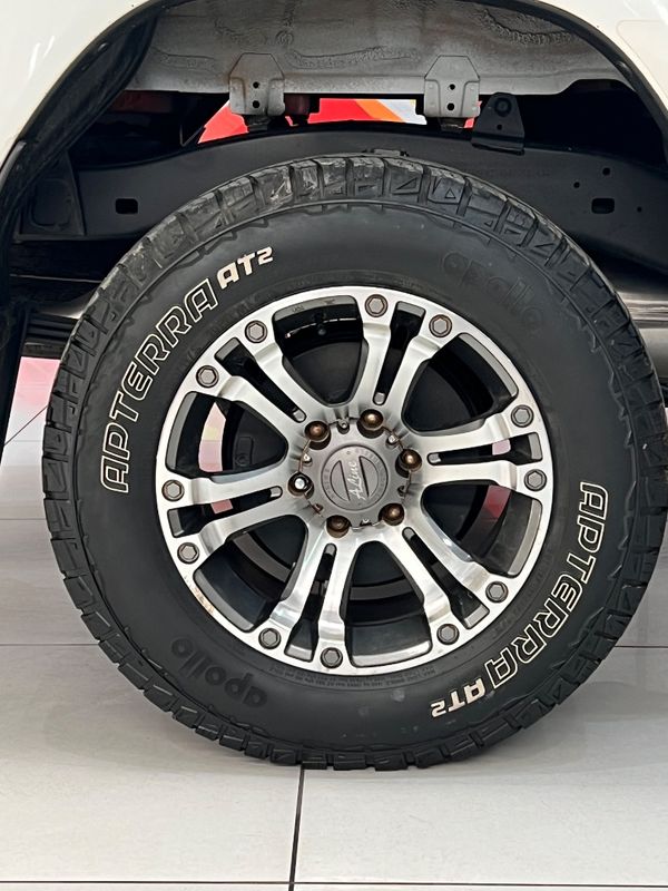 2020-Toyota-Hilux-24-GD-6-Raised-Body-Raider-Extended-Cab image:5