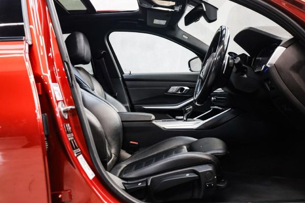 2021-BMW-3-Series-330i-M-Sport image:15