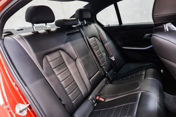 2021-BMW-3-Series-330i-M-Sport image:18