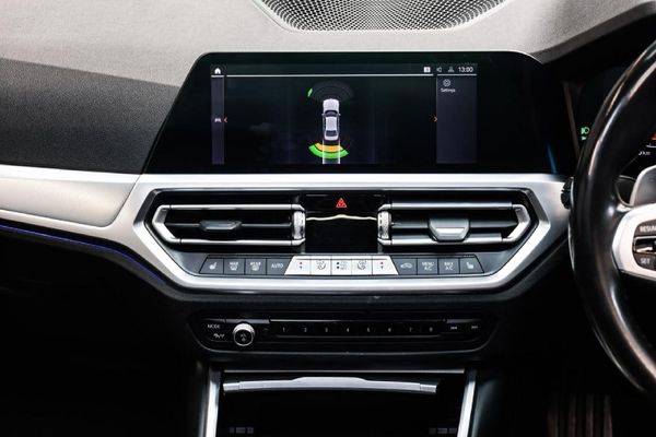 2021-BMW-3-Series-330i-M-Sport image:6