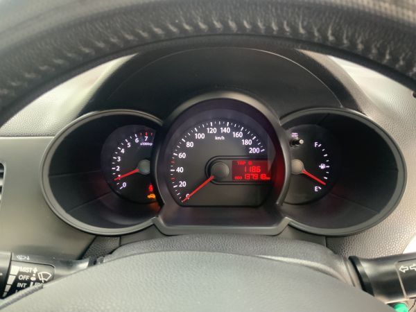 2011-Kia-Picanto-12-EX image:11