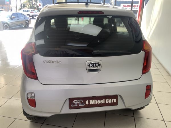 2011-Kia-Picanto-12-EX image:6