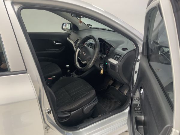 2011-Kia-Picanto-12-EX image:8