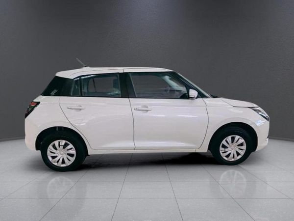 2025-Suzuki-Swift-12-GL image:7