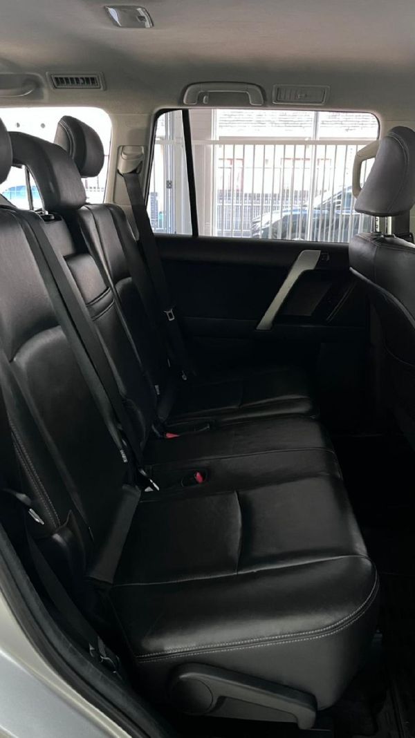 2017-Toyota-Land-Cruiser-Prado-30-D-TX-Auto image:17