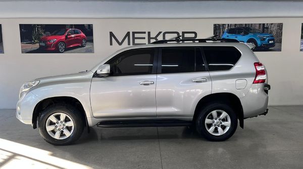 2017-Toyota-Land-Cruiser-Prado-30-D-TX-Auto image:3