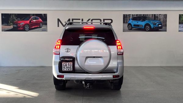 2017-Toyota-Land-Cruiser-Prado-30-D-TX-Auto image:5