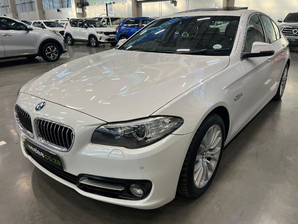 2013-BMW-5-Series-520d-Luxury-Auto image:6