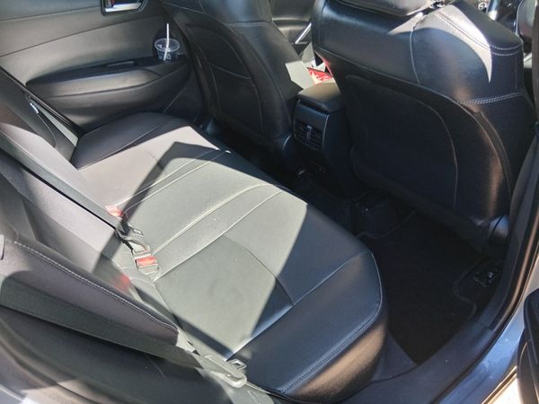2022-Toyota-Corolla-Cross-18-XS-Petrol-automatic image:3