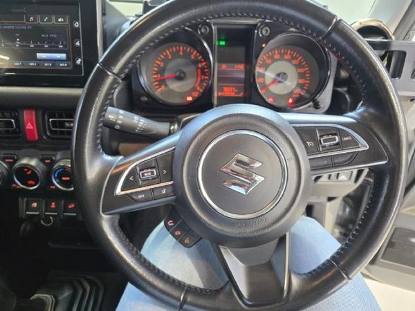 2022-Suzuki-Jimny-15-GLX image:12