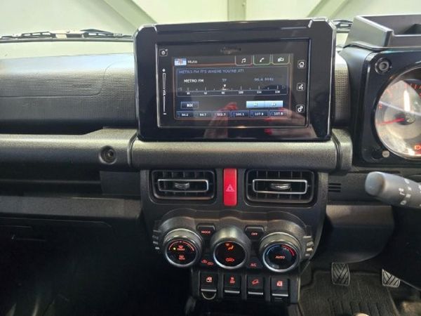 2022-Suzuki-Jimny-15-GLX image:24