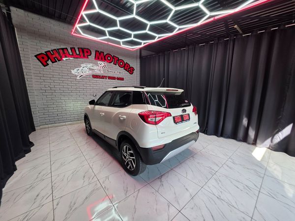 2022-Mahindra-XUV-300-15D-W8 image:9