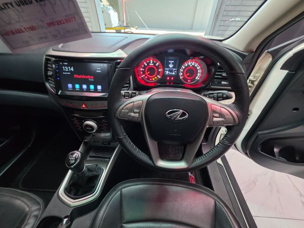 2022-Mahindra-XUV-300-15D-W8 image:19
