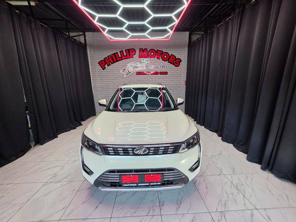 2022-Mahindra-XUV-300-15D-W8 image:3
