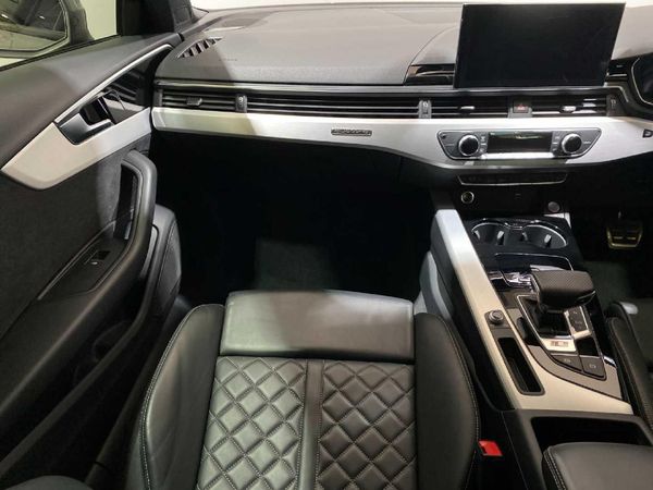 2023-Audi-S4-30-TFSI-quattro-Auto image:20