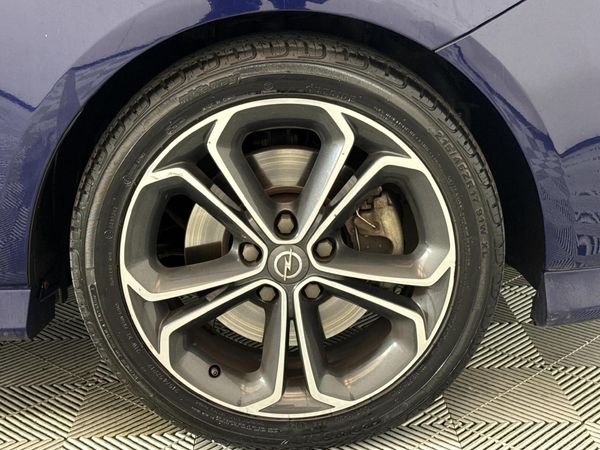 2016-Opel-Corsa-14T-Sport-5-dr image:5