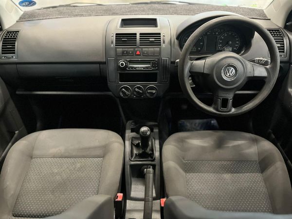 2013-Volkswagen-Polo-Vivo-14-Trendline-5-dr image:9