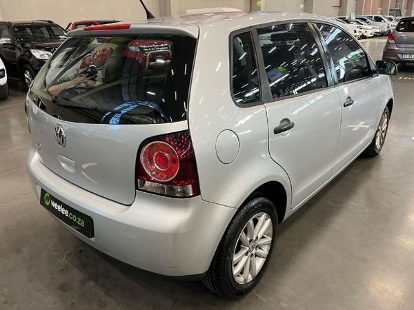 2013-Volkswagen-Polo-Vivo-14-Trendline-5-dr image:2