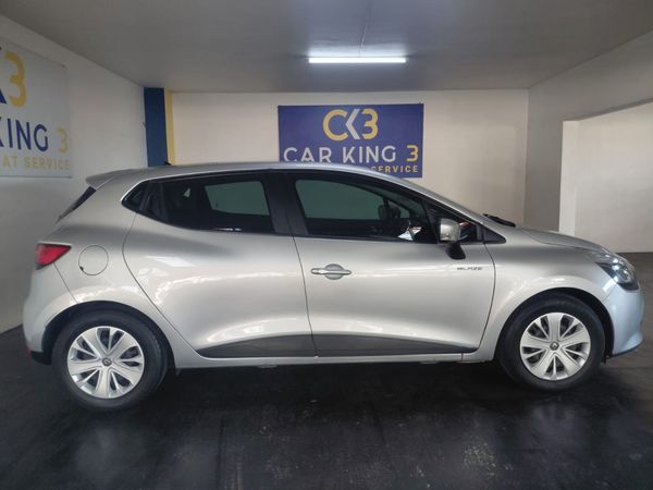 2017-Renault-Clio-IV-900T-Expression-5-dr-66kW image:4