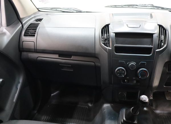 2018-Isuzu-KB-250D-Leed-Single-Cab image:12