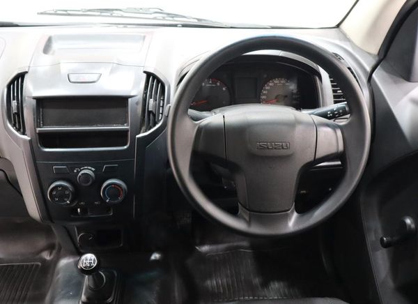 2018-Isuzu-KB-250D-Leed-Single-Cab image:13