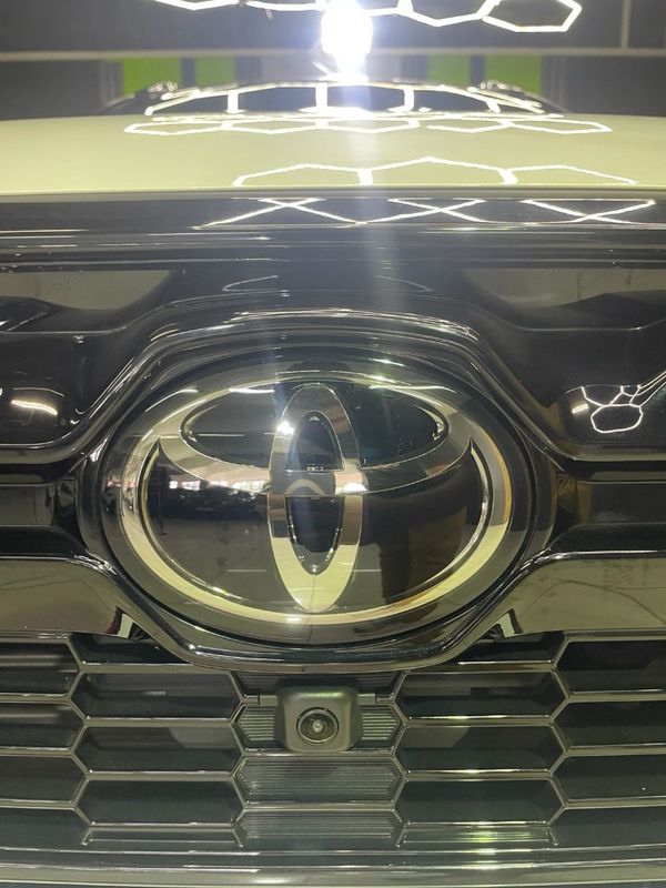 2025-Toyota-Corolla-Cross-18-GR-S image:16