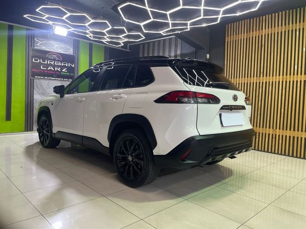 2025-Toyota-Corolla-Cross-18-GR-S image:5