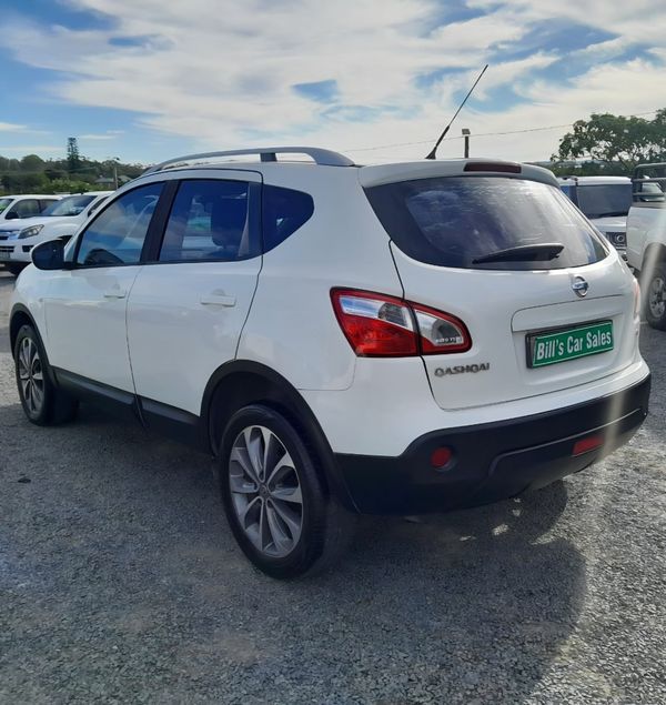2011-Nissan-Qashqai-20-dCi-Acenta image:3