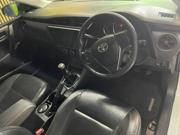 2017-Toyota-Corolla-16-Prestige image:22