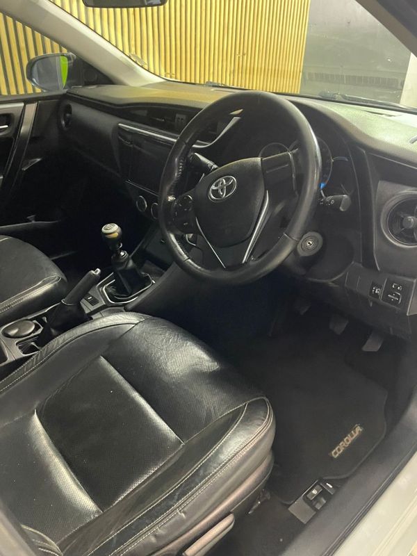 2017-Toyota-Corolla-16-Prestige image:28