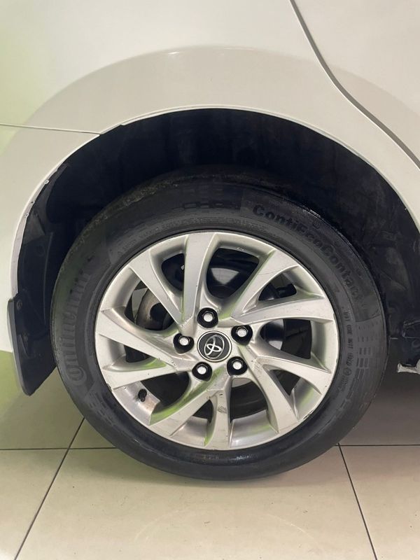 2017-Toyota-Corolla-16-Prestige image:8