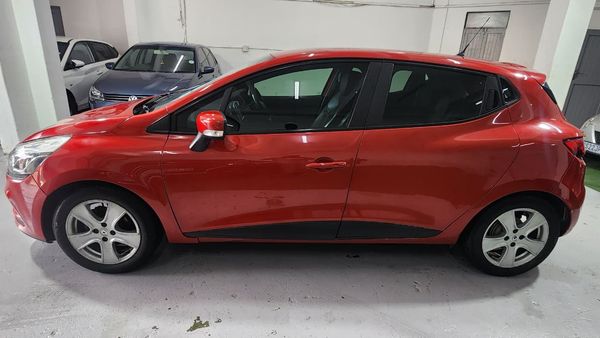 2017-Renault-Clio-IV-900T-Dynamique-5-dr-66kW image:4