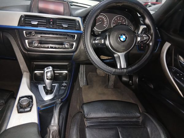2016-BMW-3-Series-320i-Luxury-Line-Auto image:6