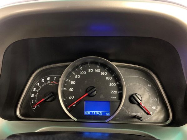 2016-Toyota-RAV4-20-GX image:15