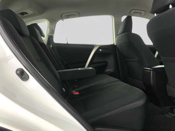 2016-Toyota-RAV4-20-GX image:19