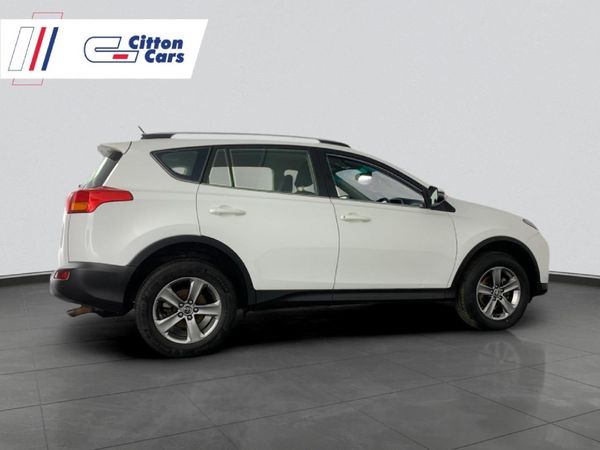 2016-Toyota-RAV4-20-GX image:6
