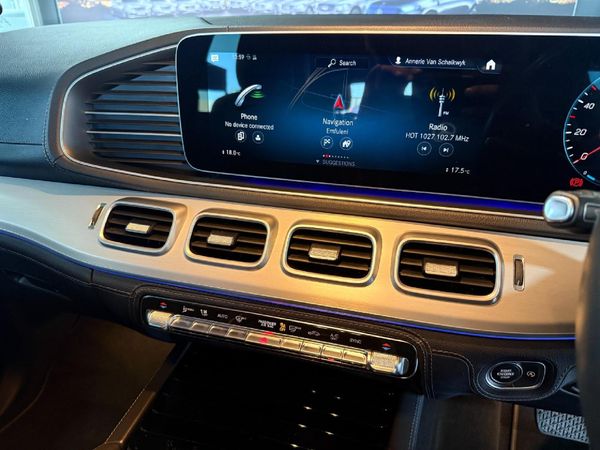 2021-Mercedes-Benz-GLE-400d-4Matic image:12