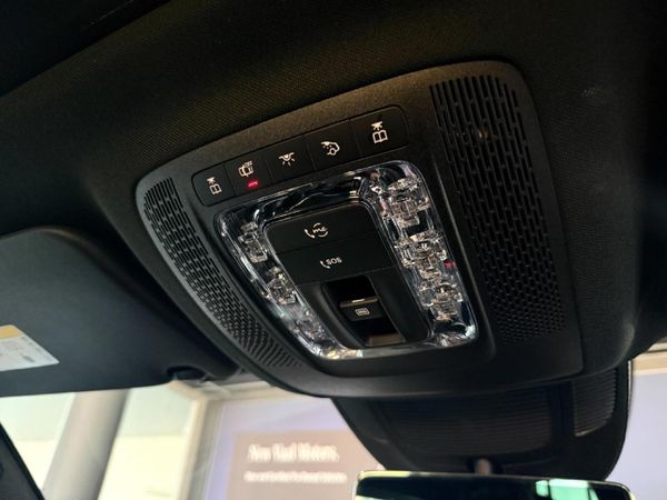 2021-Mercedes-Benz-GLE-400d-4Matic image:13