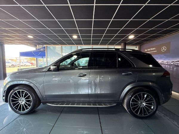 2021-Mercedes-Benz-GLE-400d-4Matic image:2